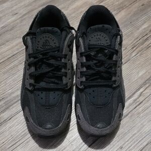 Air Huarache Sneaker
